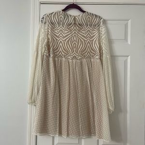 BCBG MAX AZRIA cream and white babydoll lace dress - L